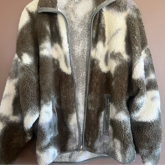 jacket - Picture 3 of 6